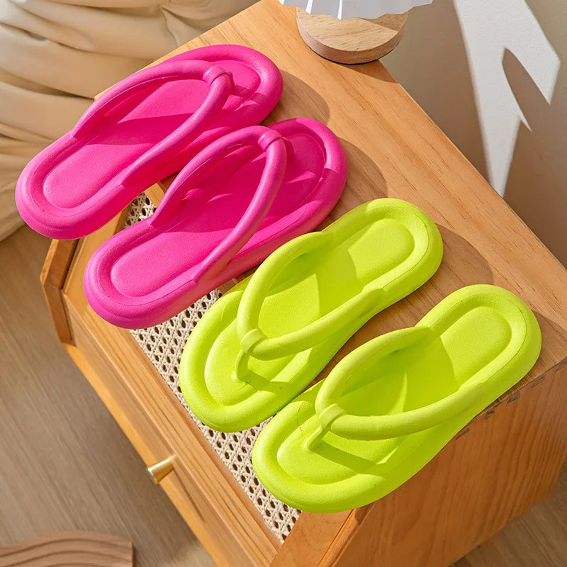 Summer Beach Flip Flops Women Soft Sole Cloud Slippers Woman Candy Color Casual Non Slip Outdoor Slides Flat Sandals Women Shoes